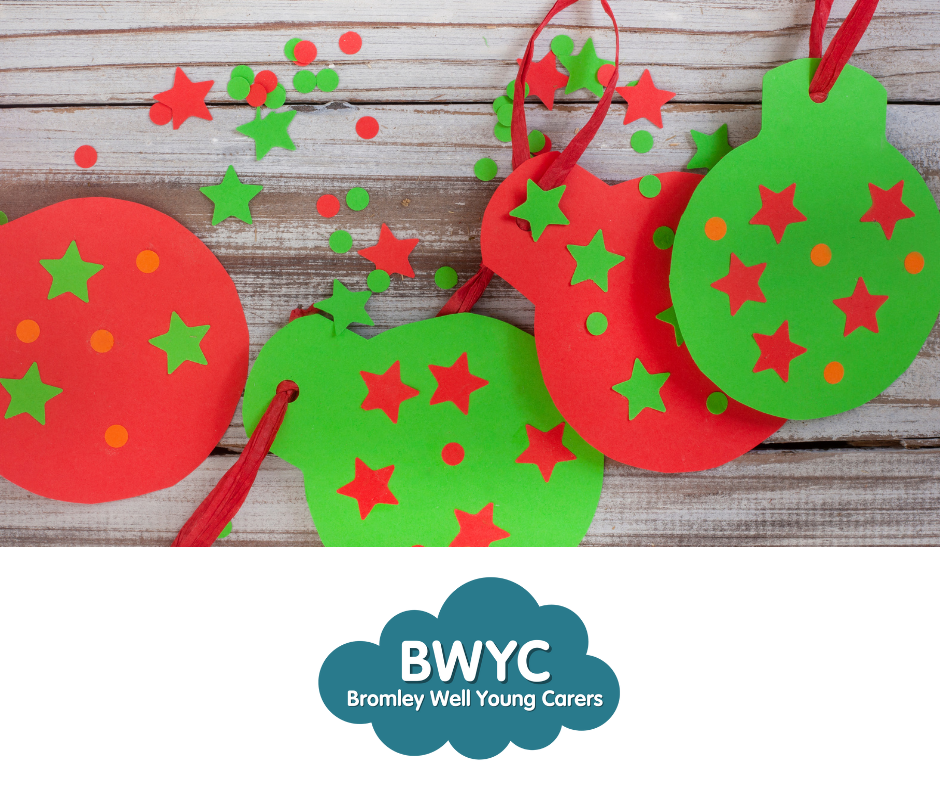 2 red and 2 green paper christmas baubles 